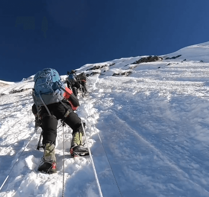 island peak climbing